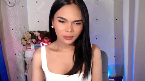 Snapshot of itgirl_cathy chatting on February 2025 05:23:02 AM CathCathy online show from February 2025 05:23:02 AM
