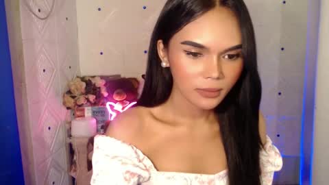 Snapshot of itgirl_cathy chatting on February 2025 03:09:02 AM CathCathy online show from February 2025 03:09:02 AM