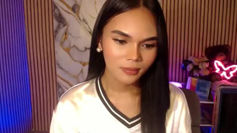 Snapshot of itgirl_cathy chatting on March 2025 03:23:02 AM CathCathy online show from March 2025 03:23:02 AM