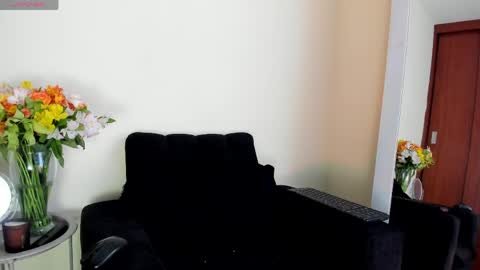 Angelica online show from April 2026 06:44:02 PM