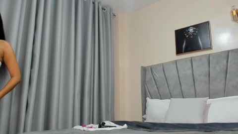 Snapshot of its_canella chatting on March 2025 01:20:02 AM canella online show from March 2025 01:20:02 AM