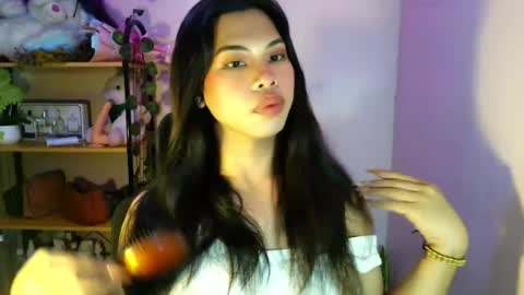 its_chloe20 online show from July 2026 06:23:02 PM