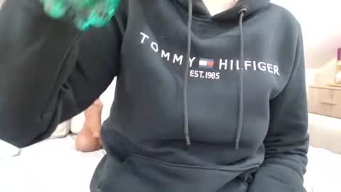 Snapshot of itsbustymommy chatting on November 2025 04:27:02 PM Busty mommy online show from November 2025 04:27:02 PM