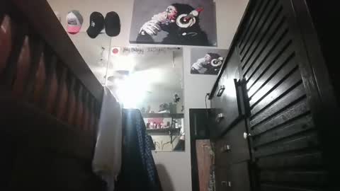 itsdannibaby online show from May 2026 07:37:02 PM