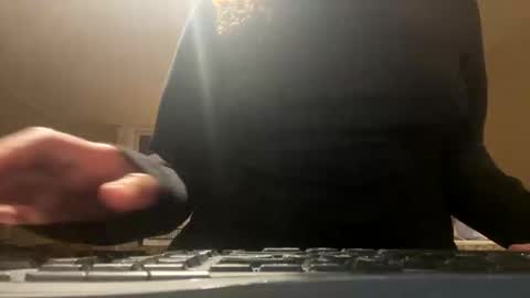 itslovefrank online show from November 2025 06:48:01 AM