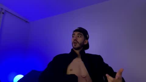 itsmartin_ online show from March 2026 03:01:01 AM