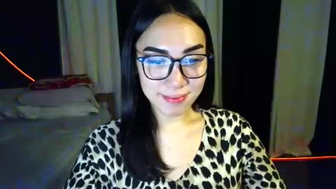 itsmehotqueen online show from May 2026 03:35:02 AM