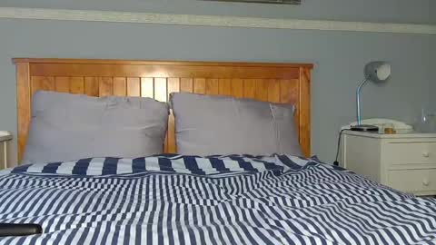 Jade online show from October 2025 12:12:02 PM