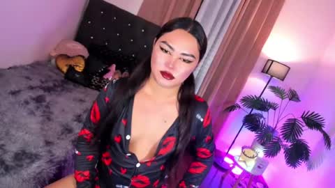 Siana online show from July 2026 05:49:02 PM