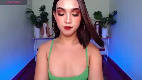 Sofia online show from October 2025 07:52:02 AM