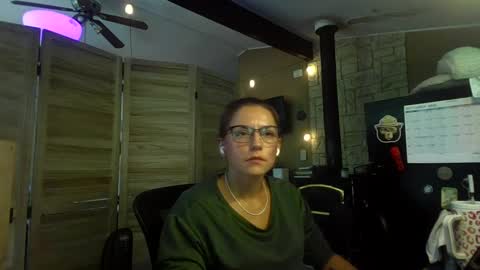 ItsMeSophie X online show from September 2025 04:17:01 PM