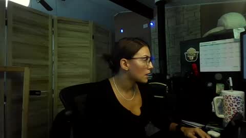 ItsMeSophie X online show from September 2025 04:07:02 PM