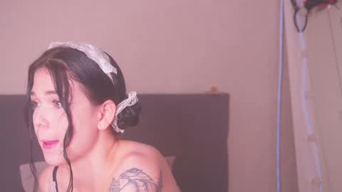 Snapshot of itsumade chatting on December 2024 11:40:01 PM Betty online show from December 2024 11:40:01 PM