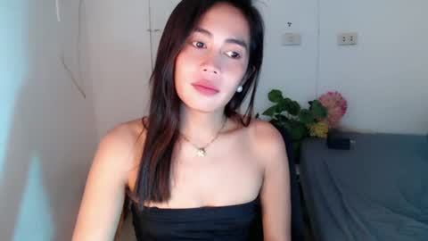 itsurgil_kloeh online show from June 2026 06:47:01 PM