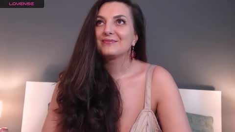 Melissa Khaan online show from November 2025 10:03:01 AM