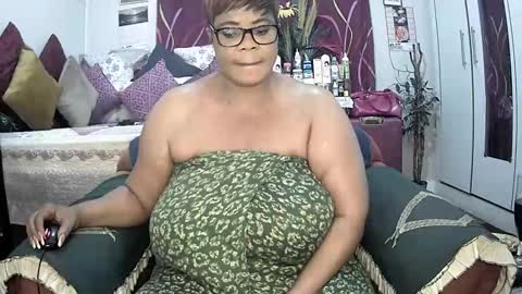 itumeleng74 online show from February 2025 06:57:02 PM