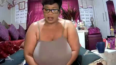 Snapshot of itumeleng74 chatting on July 2026 06:48:01 AM itumeleng74 online show from July 2026 06:48:01 AM
