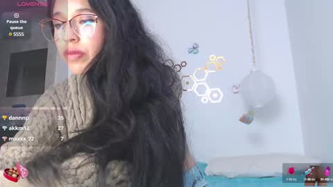 Snapshot of ivana_rose chatting on February 2025 06:39:01 AM Adris online show from February 2025 06:39:01 AM
