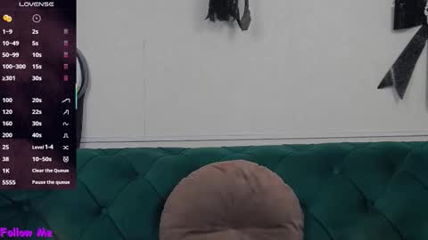 ivanacharm online show from November 2025 04:04:01 AM