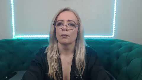 ivanacharm online show from January 2026 04:49:02 AM