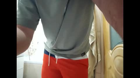 Mickey online show from April 2026 07:18:01 PM