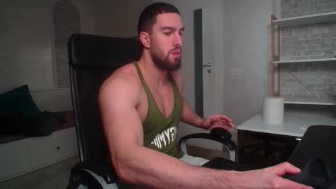 IvanHydee online show from January 2026 05:33:02 AM