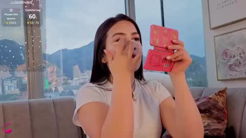 Ivanna West online show from November 2025 12:33:01 PM