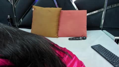 ivannaa18 online show from October 2025 03:47:02 AM