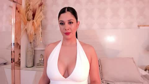 Ivannaanggel online show from March 2026 12:54:01 PM