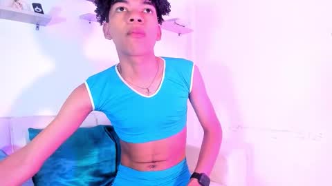 Ivon online show from December 2025 12:14:01 PM