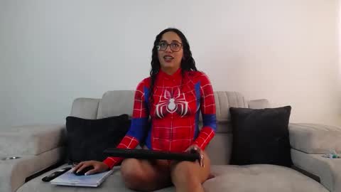 ivonemoon online show from October 2025 04:53:02 PM