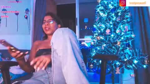  Ivon  Miss Jones  online show from December 2025 02:38:01 AM