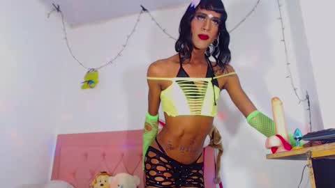 ivonneth online show from March 2026 02:39:01 AM