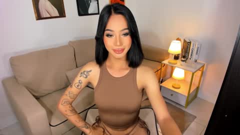 kirstenelsie online show from December 2024 01:32:02 PM