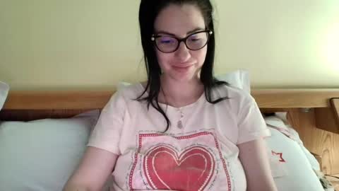 Snapshot of ivoryorchid chatting on December 2024 07:32:01 PM Ivory online show from December 2024 07:32:01 PM