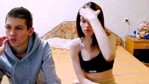 Ivy and Lester online show from March 2025 08:18:02 PM