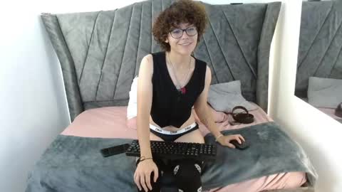 ivy_fantasy69 online show from June 2026 06:10:02 PM
