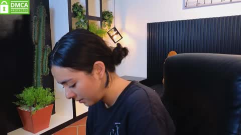 Snapshot of ivy_gail chatting on November 2025 05:07:02 AM IVY online show from November 2025 05:07:02 AM