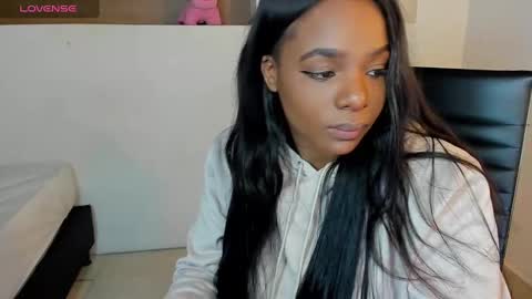 Snapshot of ivybliss8 chatting on March 2025 12:09:02 PM i v y b l i s s online show from March 2025 12:09:02 PM