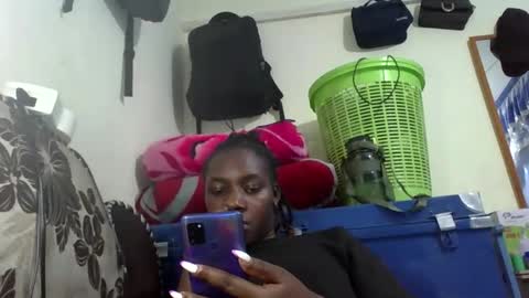 ivyk_ online show from April 2026 06:38:01 PM