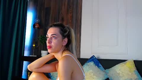 IvyLustt online show from July 2026 05:01:01 AM