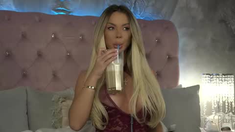 Snapshot of ivyrubens chatting on November 2025 05:39:02 AM Ivy online show from November 2025 05:39:02 AM