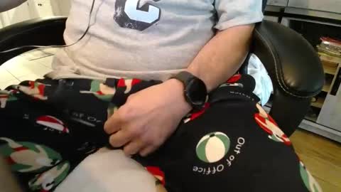 iwanttolicku40 online show from December 2024 05:55:01 PM