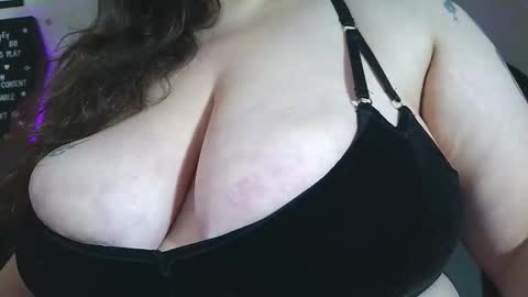 Gwen LaCourt online show from October 2025 11:14:02 AM