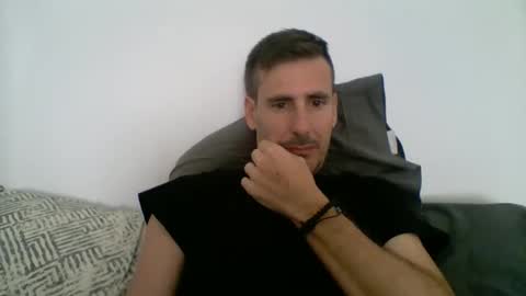 Snapshot of iyoperro chatting on October 2025 12:17:01 PM Casandro online show from October 2025 12:17:01 PM