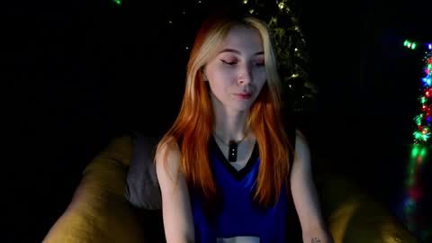Snapshot of izi_fox chatting on December 2024 09:46:01 PM izi online show from December 2024 09:46:01 PM