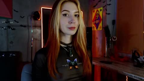 Snapshot of izi_fox chatting on January 2025 09:37:01 PM izi online show from January 2025 09:37:01 PM