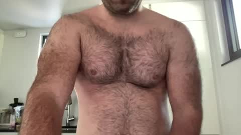 Izylduur online show from June 2026 06:46:01 AM