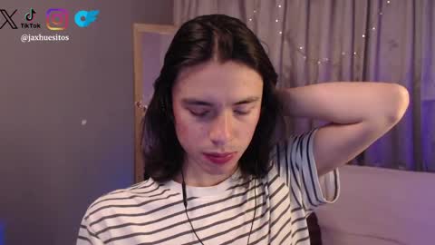 Snapshot of j_a_x_x_x_o_n chatting on April 2026 01:38:02 PM Hey im Jaxxxon check my info online show from April 2026 01:38:02 PM