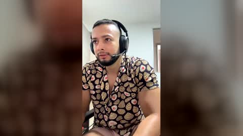 Calix  Independient model Insta and twt Calixsnake online show from December 2025 06:25:02 PM